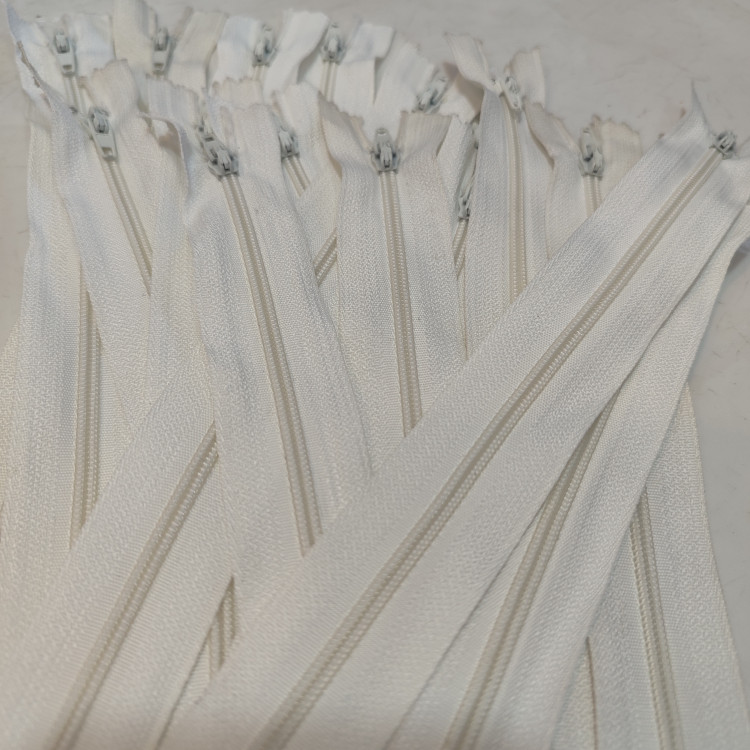 زیپ ۲۰سانت شماره3 سفید اعلا ساده