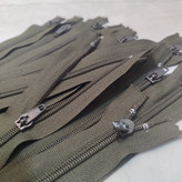 زیپ ۲۰سانت ساده شماره 5 سبز یشمی