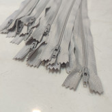 زیپ 20 سانت ساده خاکستری شماره ۳