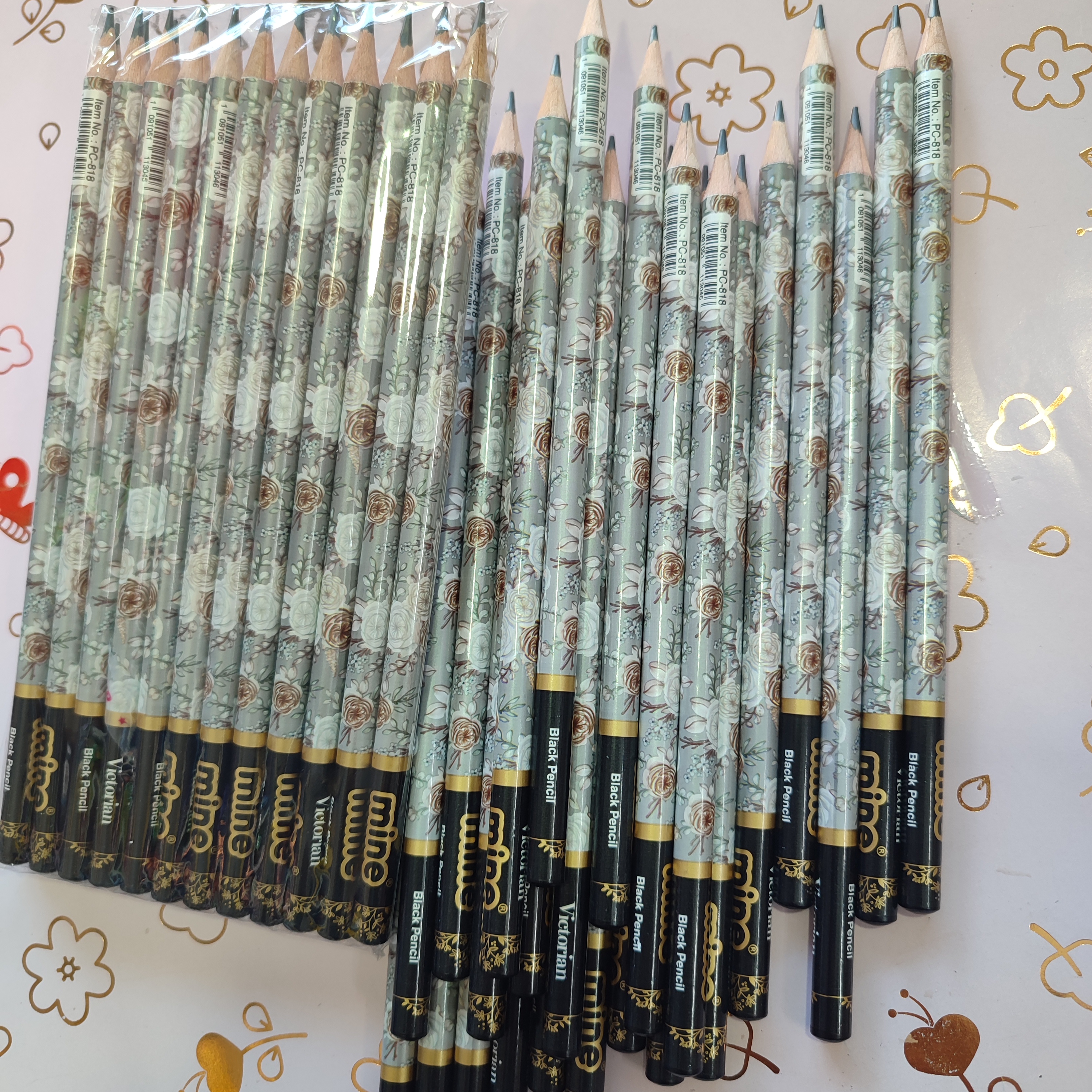 بدنه خاکستری طرح گل۴۸